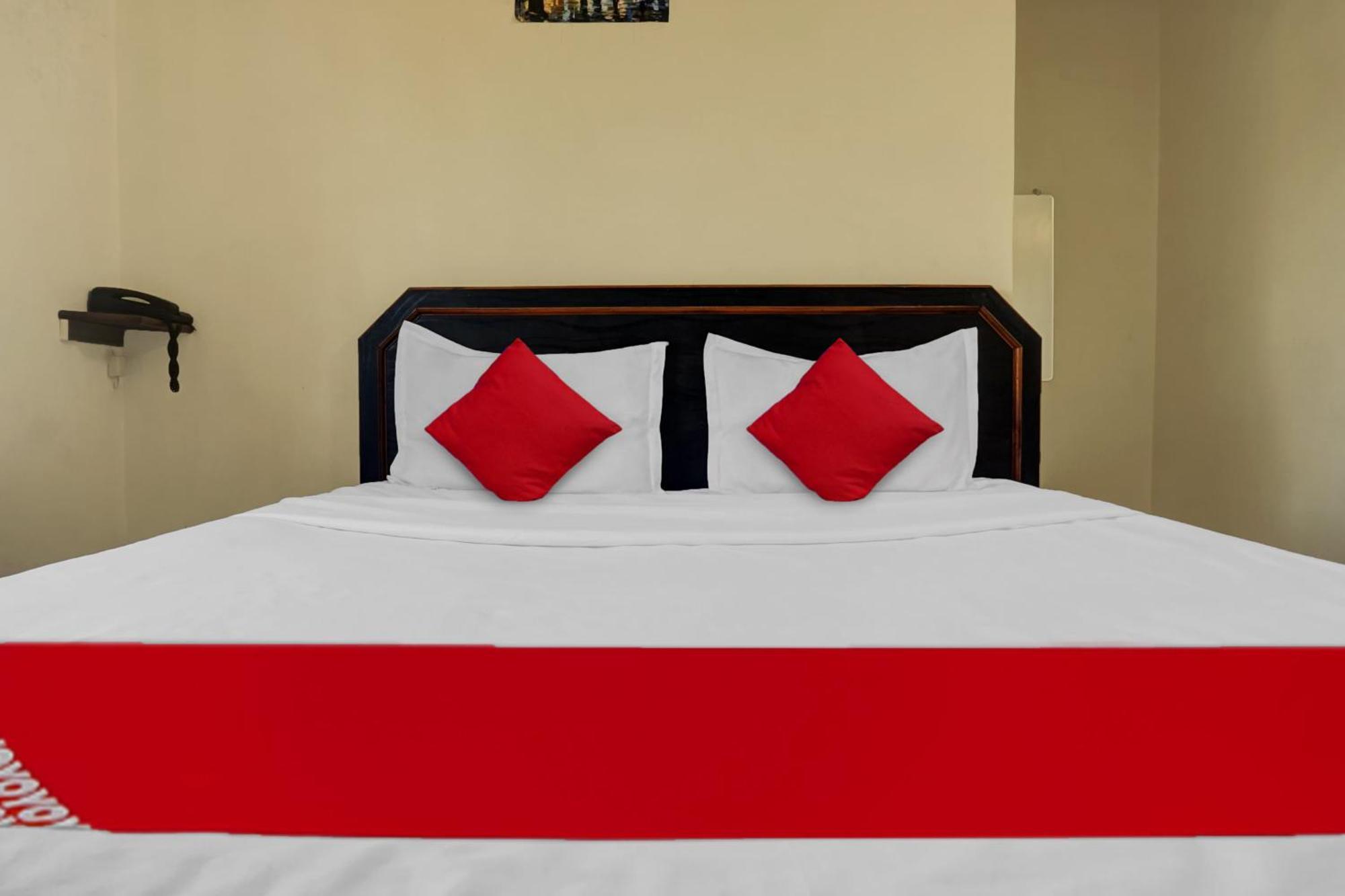 Hotel O Happy Homely Stay Sasvad Kültér fotó