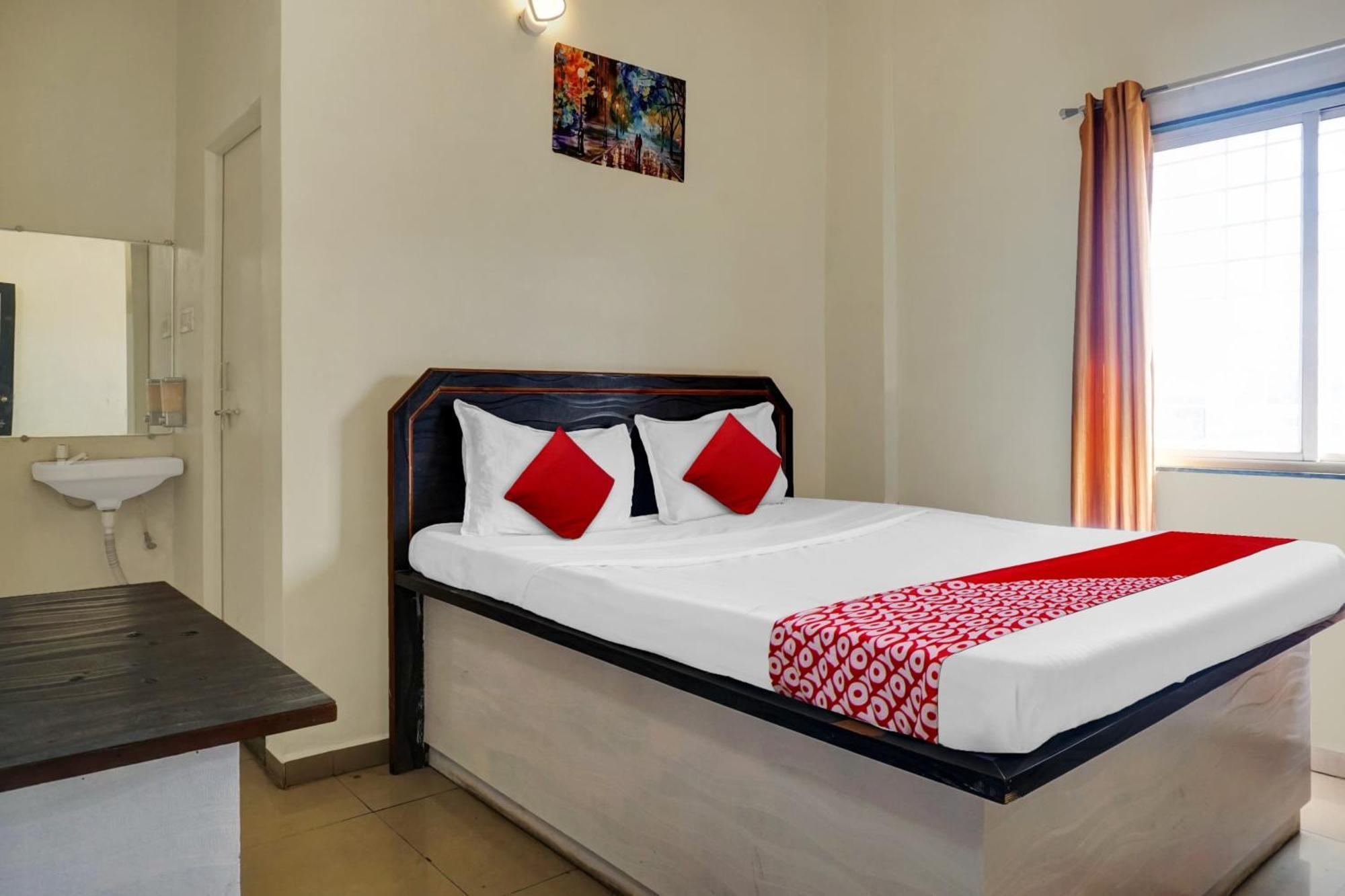 Hotel O Happy Homely Stay Sasvad Kültér fotó